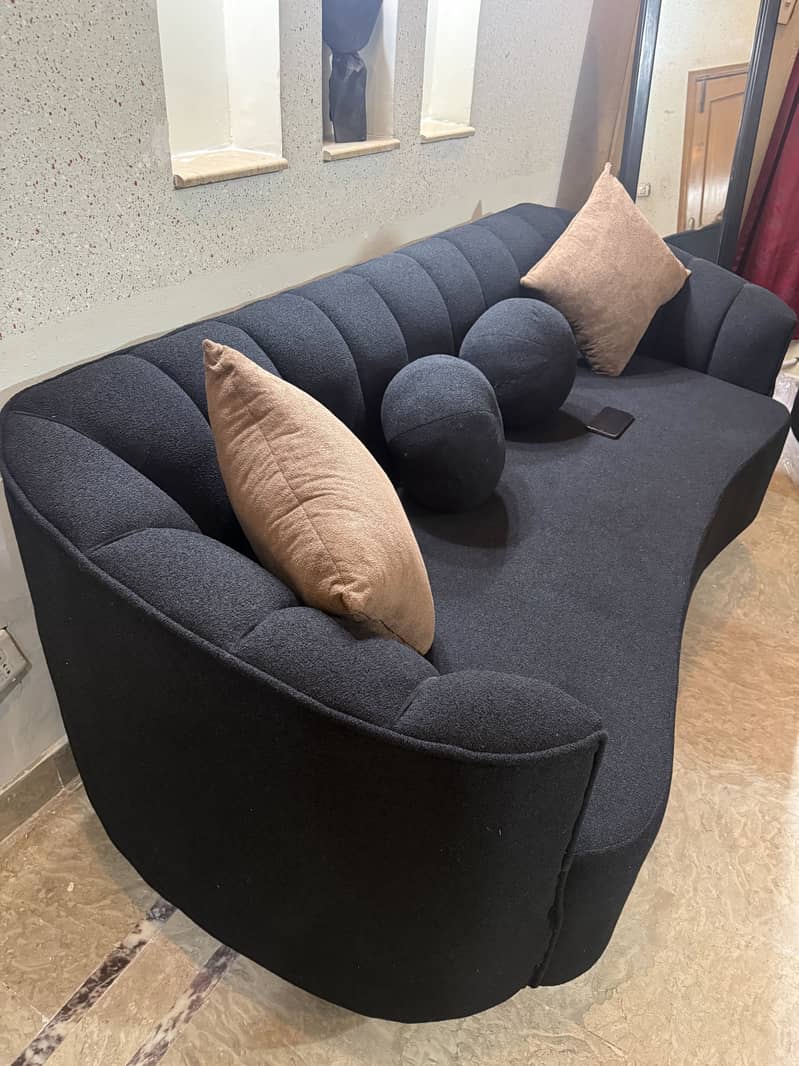 Boucle sofa 4