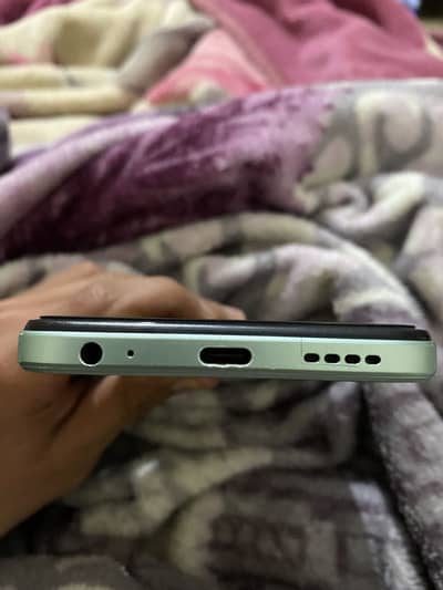 Itel A05s    4+4 / 64GB  10/10