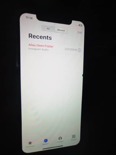 iPhone x 256 GB non pta minor sa shaad ha pic mey dakh skty Han Bhai