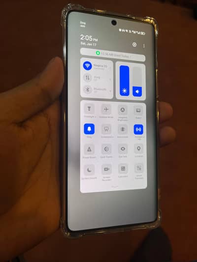 Spark 20 pro plus edge (8+5 256)  10 by 9