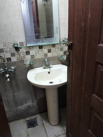 2 Bed Family Flat For Rent in G15