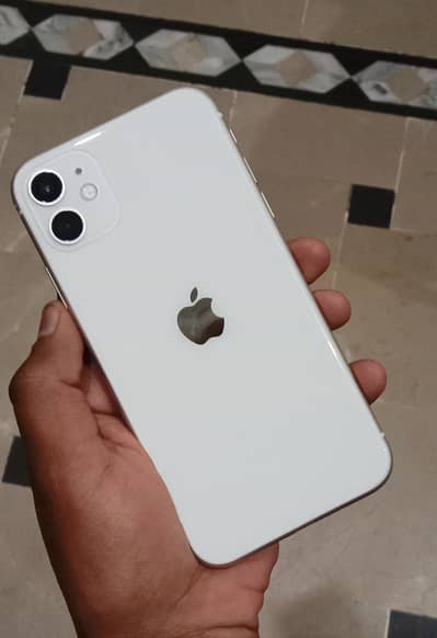 iPhone 11 64GB Non-PTA – 10/10 Condition – Price Slightly Negotiable.
