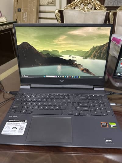 Ho victus rtx 4050 corner slightly broken