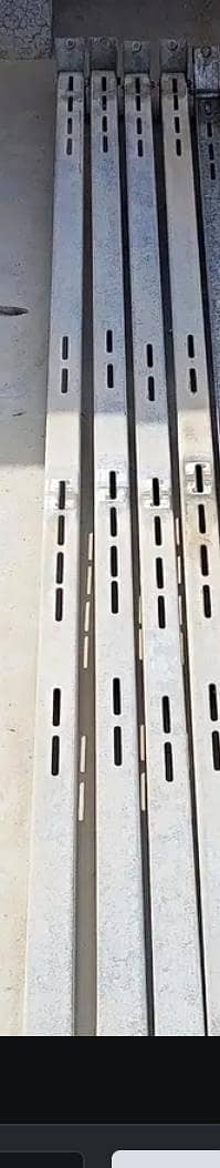 solar stand available   L2 solar stand 4 adad 585 watt plates lagi thi