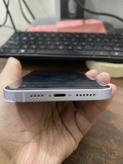 Iphone 14 plusjv water pack 10/10 battery msg aya hn 26pa update ki hn