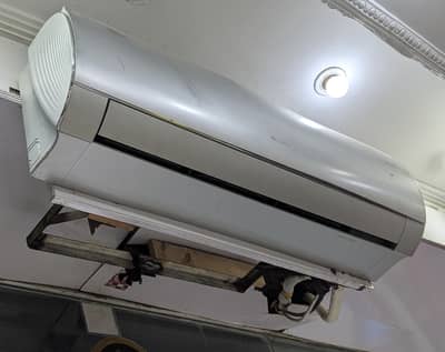 Gree Split AC 2 Ton Inverter | Model GS-14FITH1S/I