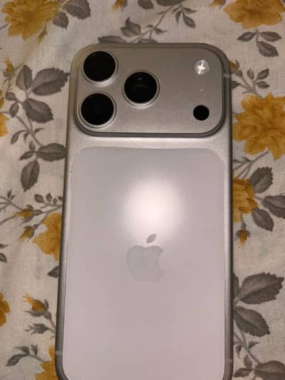 iPhone 17 Pro Silver