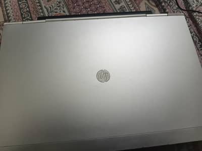 HP ELITE BOOK WITH ORIGNAL CHARGER