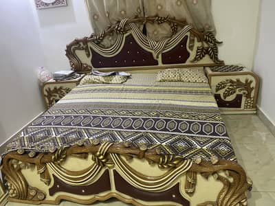 King size bed and 2 side tables