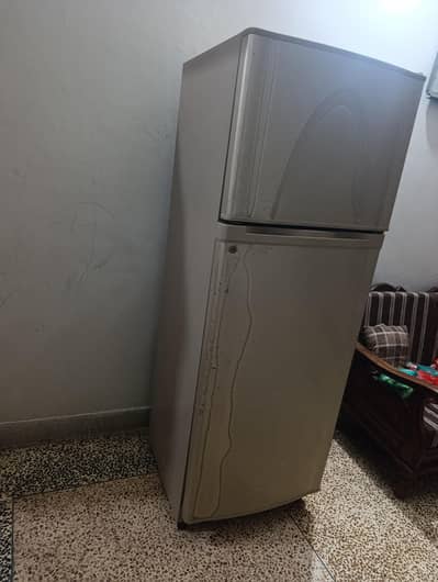dawlance refrigerator