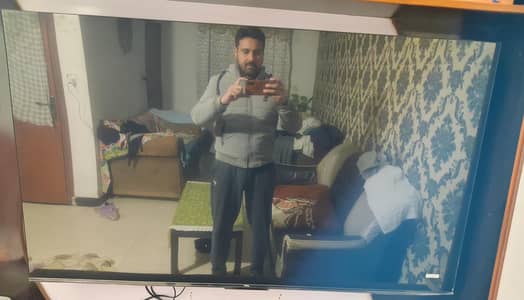 TCL brand new LED full HD condition brand new with warnty card 1 year.