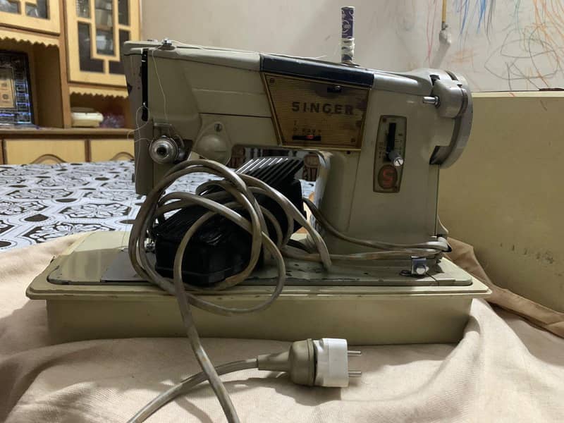 Singer sewing machine 0