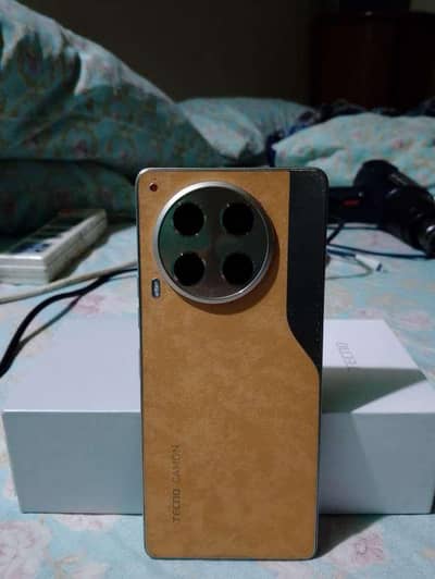 tecno camon30