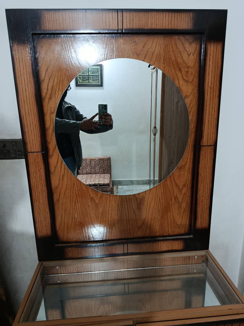 dressing table 2