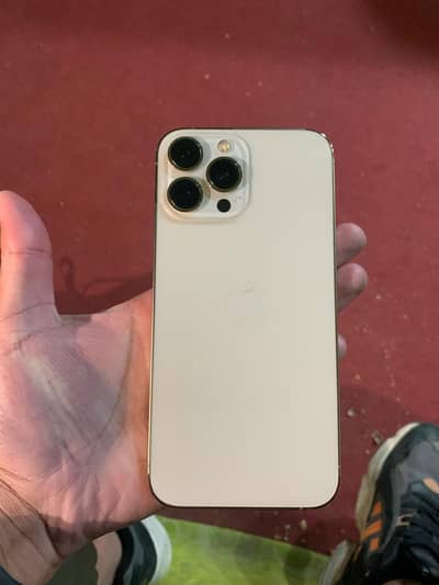Iphone 13 pro max factory unlock 128gb waterpack Gold condition 10/10