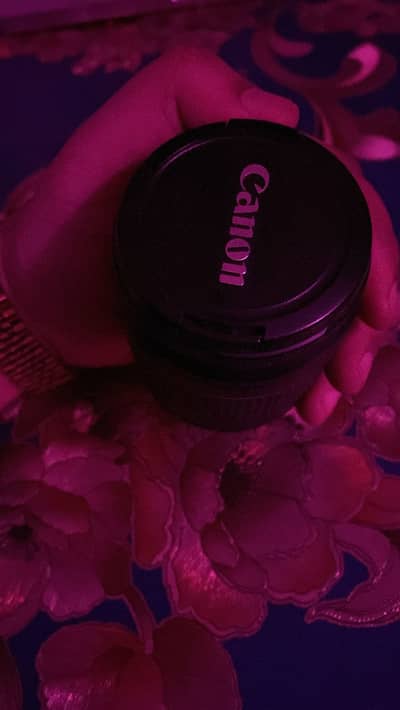Canon camera lens