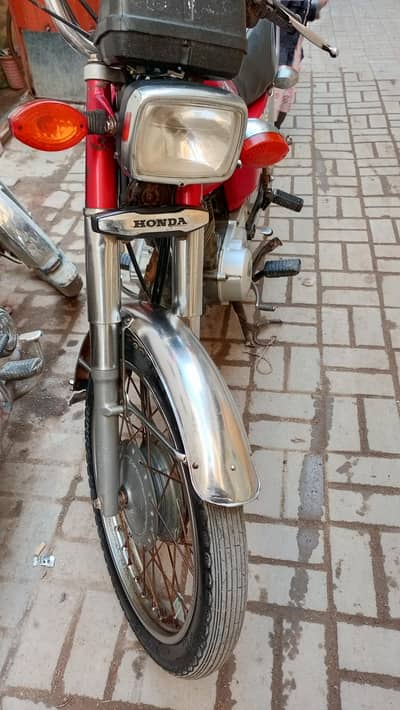 125 Model 2019 Karachi