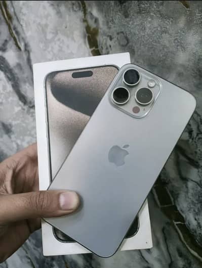 iPhone 15 Pro Max Factory Unlocked 4 Month Sim Time Complete Box