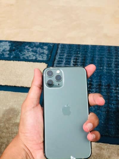 11 pro 80% BH  all ok genuine waterpack