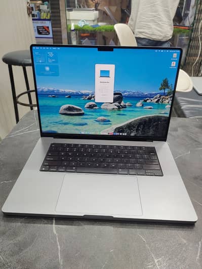 MACBOOK PRO 16inch m1 max chip 32gb 1tb ssd