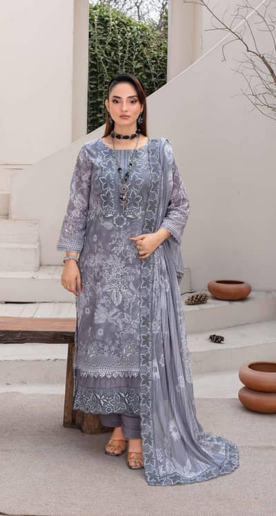 Ayeza collection Bloom girls Embroidery lawn