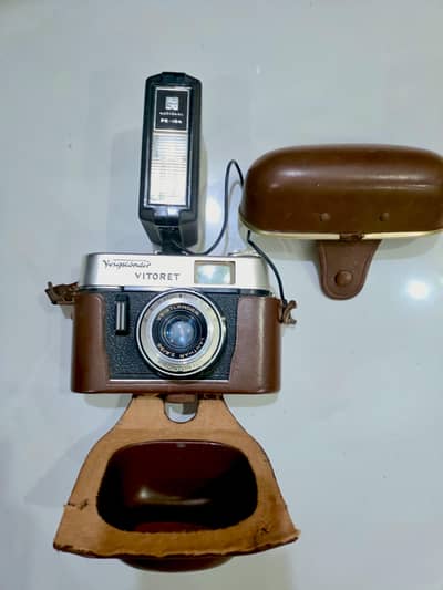 antique Vantage oldest camera with flash light