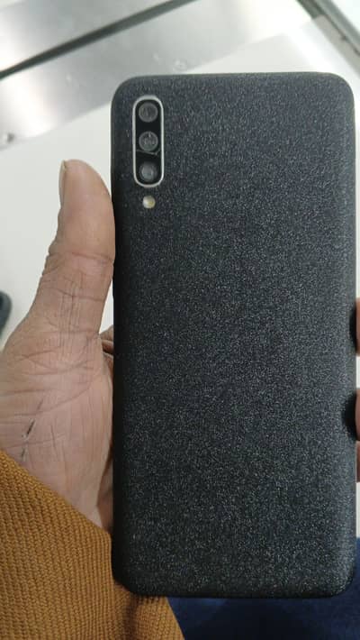 mobile hai condition 10/9 6/128