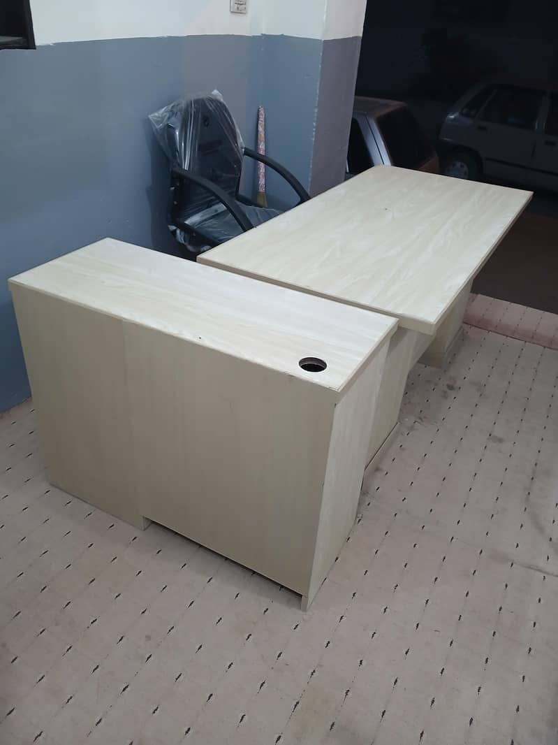 Executive Table with side table available 0