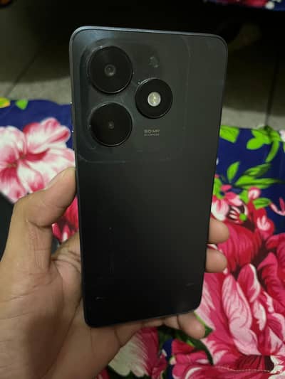 Tecno spark 20 c .  4/128