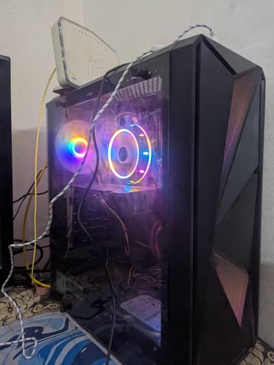 Ryzen 5 2600 | rtx 2060 | 16GB ram | 820GB hdd | 128gb ssd | 500W PSU