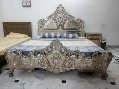 Luxury Carved Double Bed Set with Dressing Table & 2 Side Tables