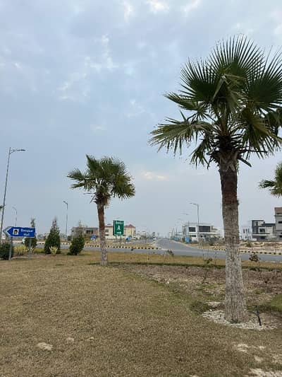 1 Kanal Plot Back Of Theme Park Available For Sale