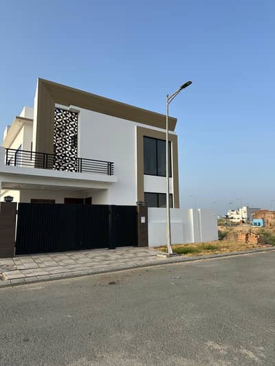 10 Marla Brand New House Available For Sale