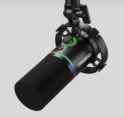 Maono PD200X podcast microphone