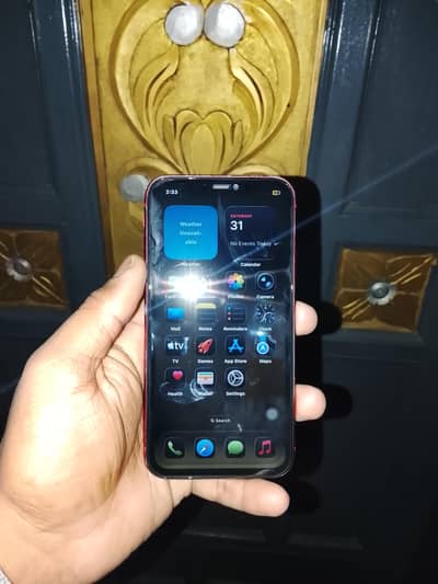 I phone 11 64 gb Bio red kr ke msg kri