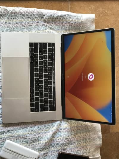 Macbook pro 2017 1TB