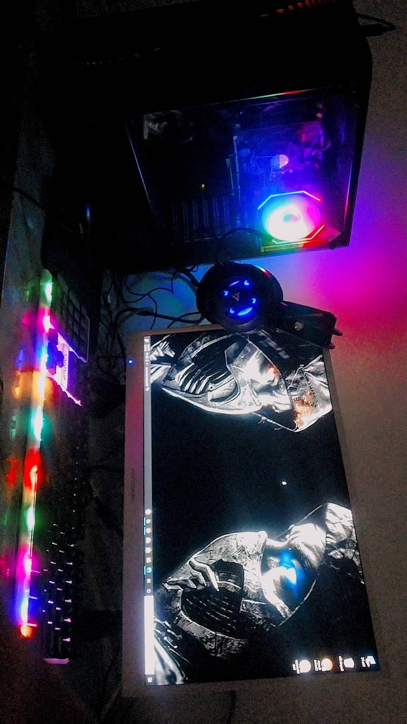 custom PC computer 0