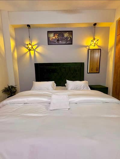 Perday and weekly basis 2bed luxury apartments available on rent