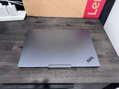 Lenovo ThinkPad X9-15 Intel Core Ultra 7 32GB RAM 1TB SSD