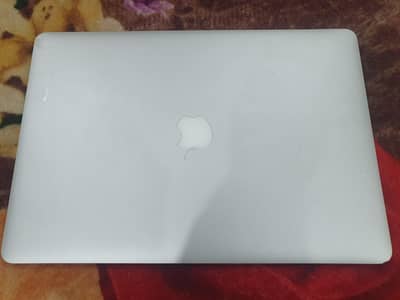 Macbook Pro in really fresh condition