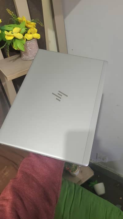 HP EliteBook 840 G6 | Dedicated GPU | Amd Rx 550