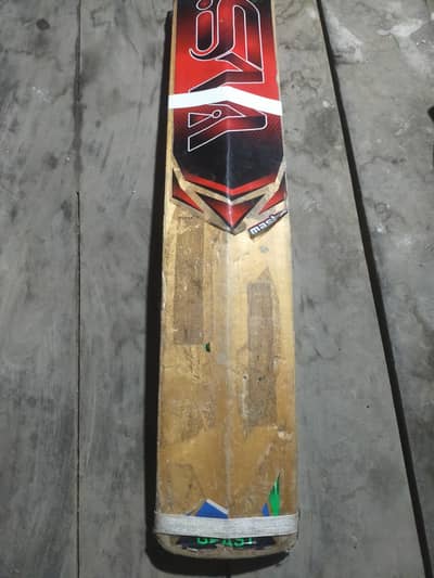 HOT BALL BAT THAT'S FOR HARD HITTING