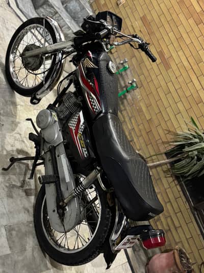 Honda 125 urgent sale 17 model
