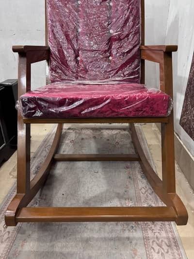 ROCKING CHAIR