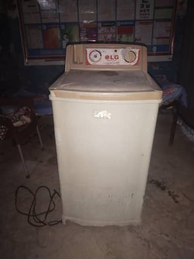 LG spiner dryer 10/10 condition urgent for sale serious Byer only