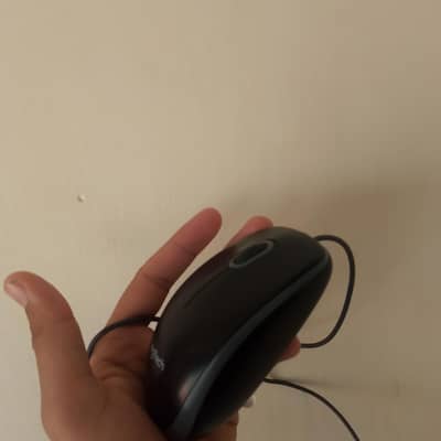 Branded Mouse Like new just buy and use