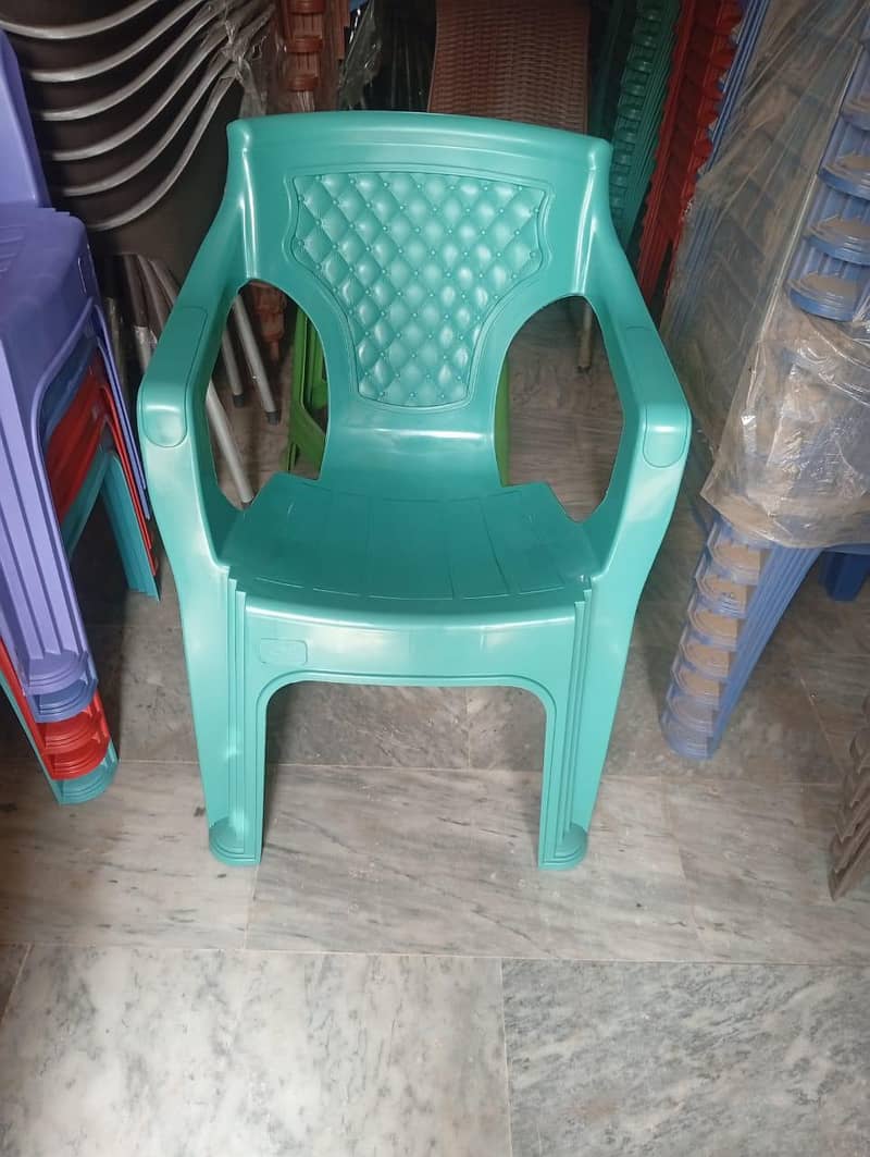 Plastic Chairs Table 11