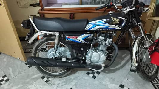 Honda 125 for sale model 2024/25  total genion