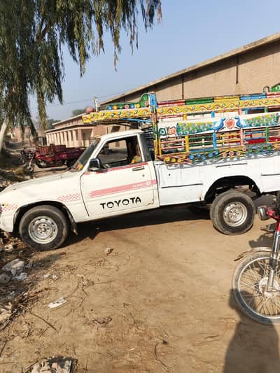 Toyota Mazda foton forland