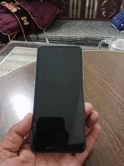 v60 lite . 16/156 batre 65000 mAh. only one month use. 111 month remaning